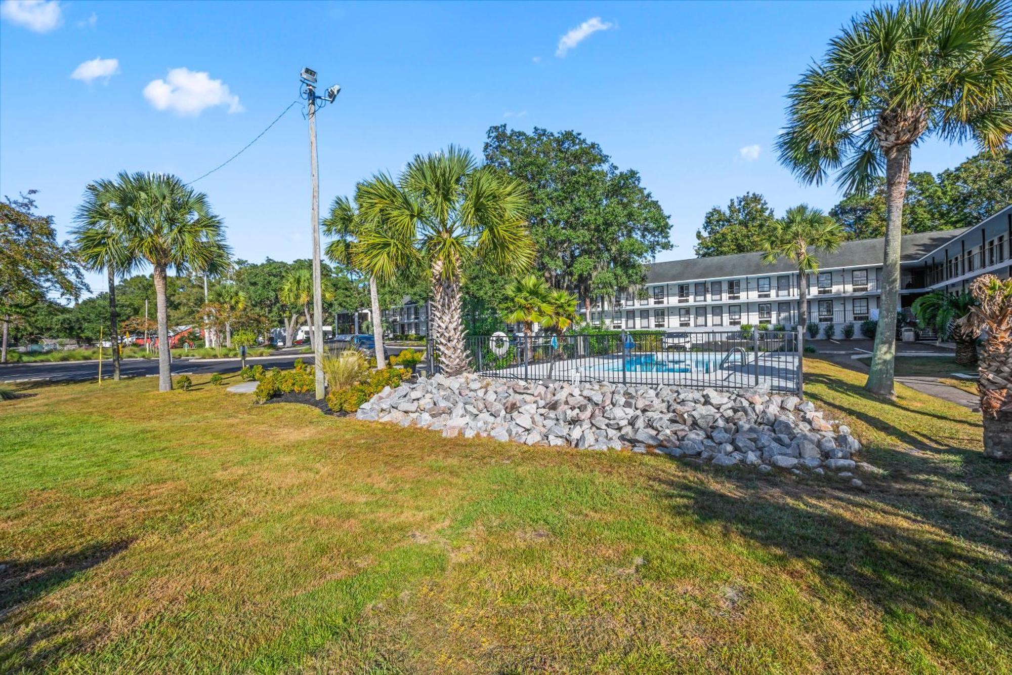 Charleston Creekside Inn מראה חיצוני תמונה
