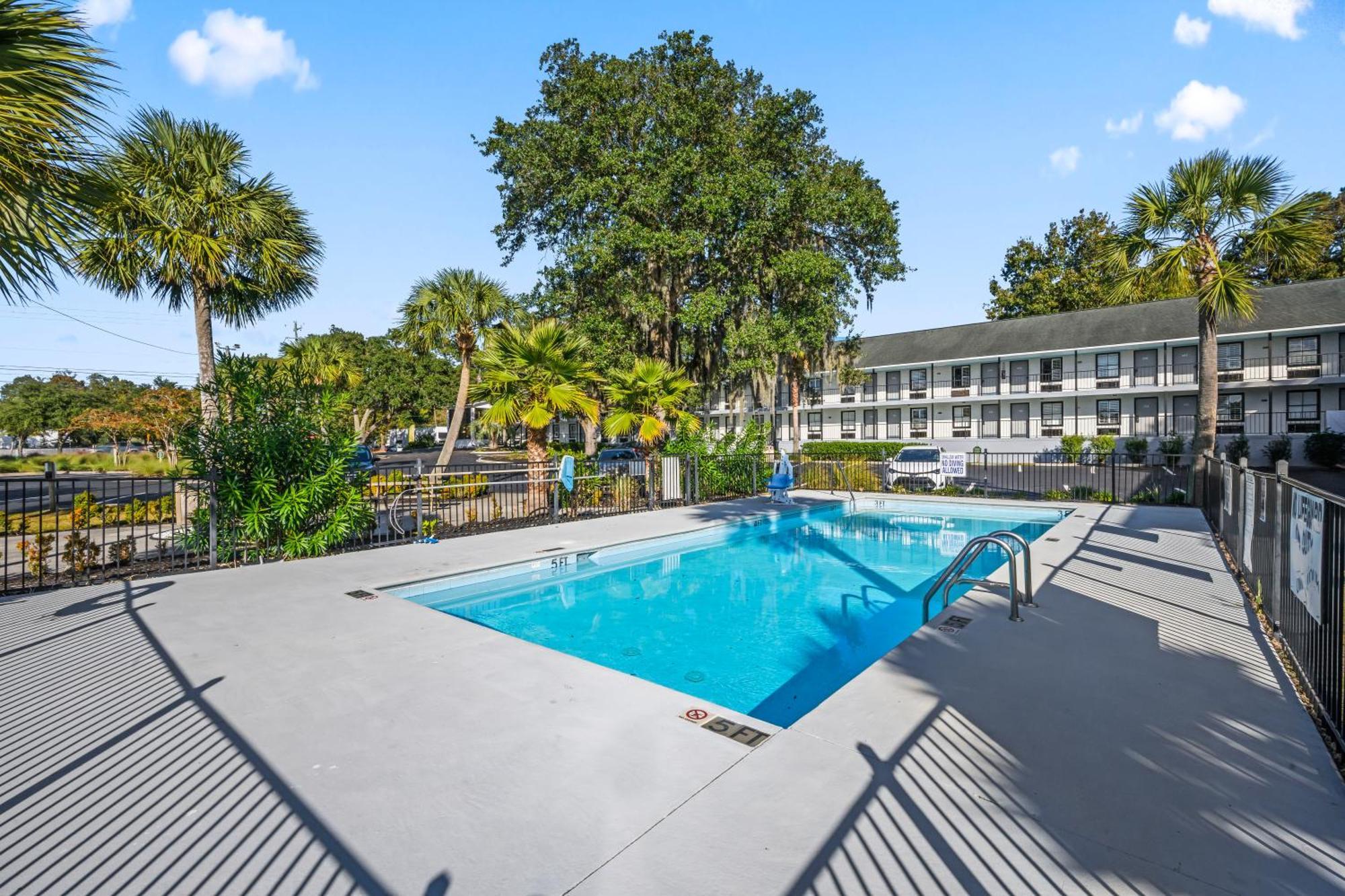 Charleston Creekside Inn מראה חיצוני תמונה