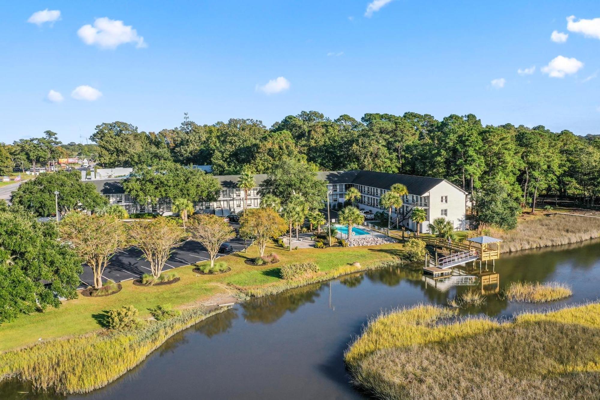 Charleston Creekside Inn מראה חיצוני תמונה